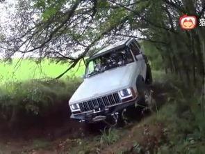 国产6驱越野车视频,国产6驱越野车极限挑战视频解析  第3张